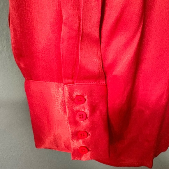 NWT Atoir Keitha Satin Red Button Down Long Sleeve Blouse. Size US 6 - Picture 4 of 8